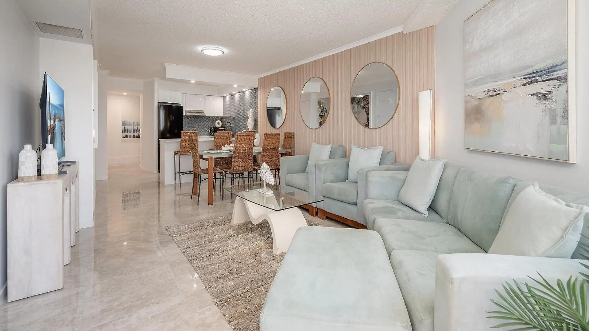 Grand Pacific Unit 104 Apartment Caloundra