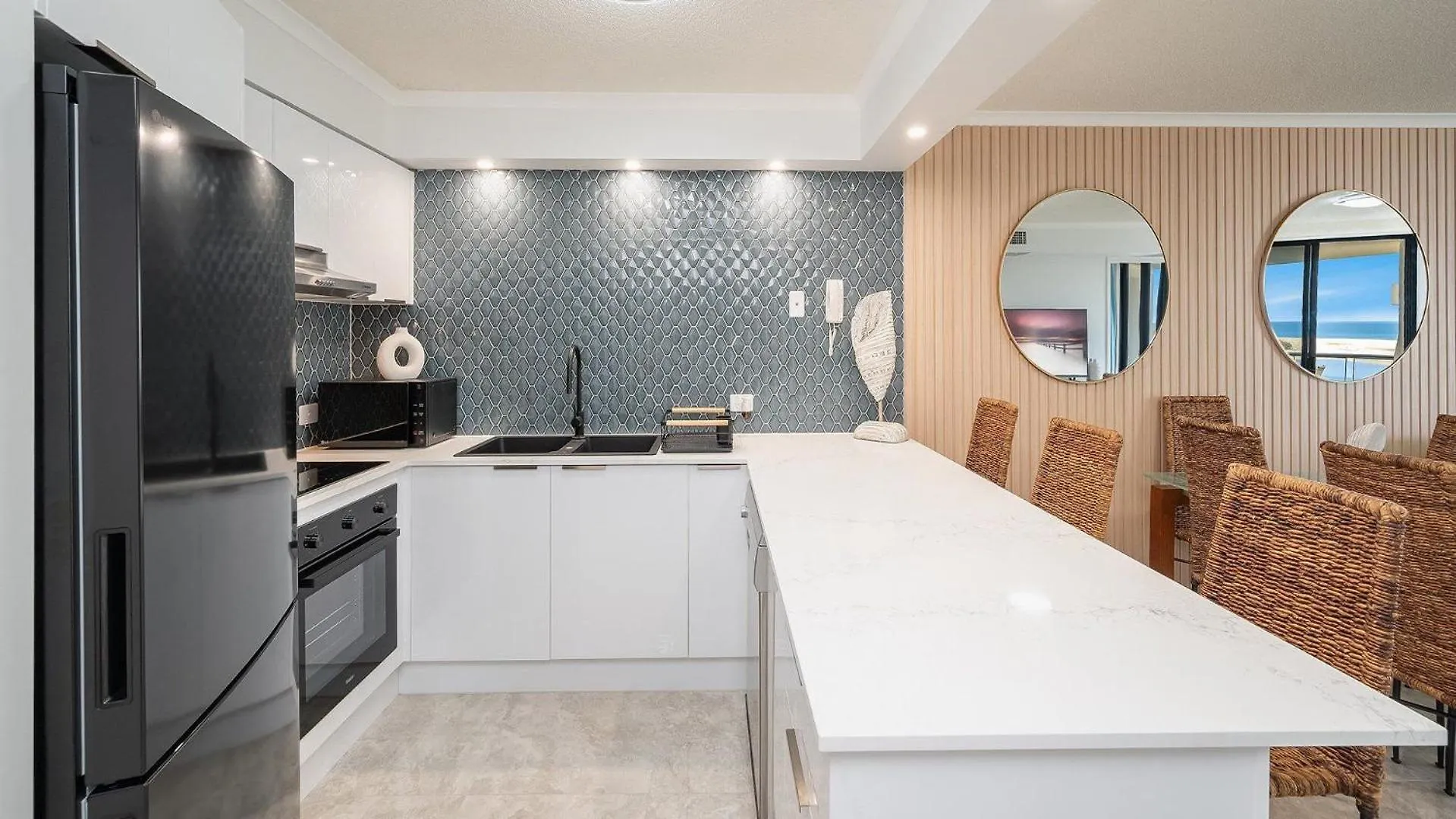 Grand Pacific Unit 104 Apartment Caloundra Australia