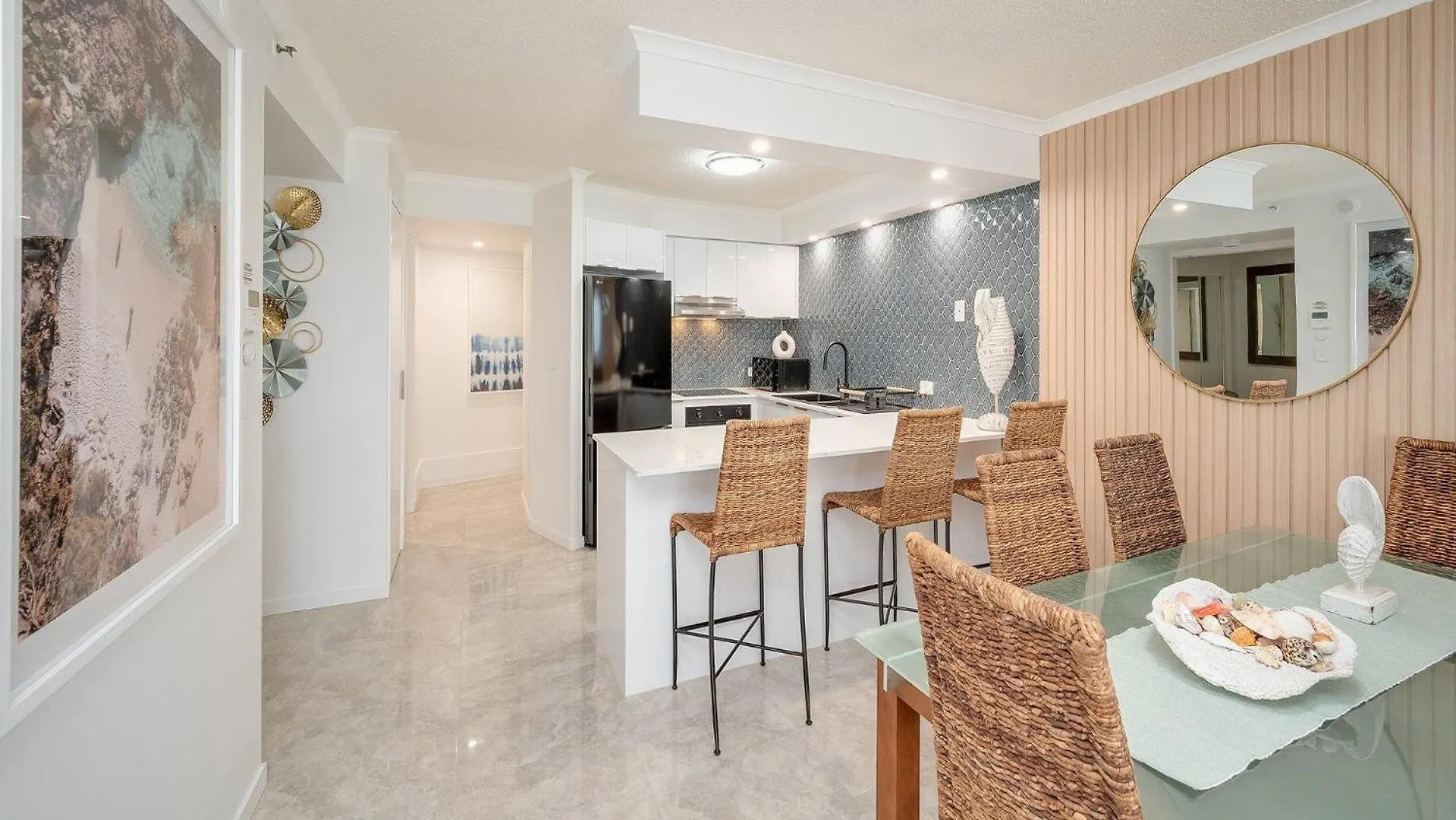 Grand Pacific Unit 104 Apartment Caloundra